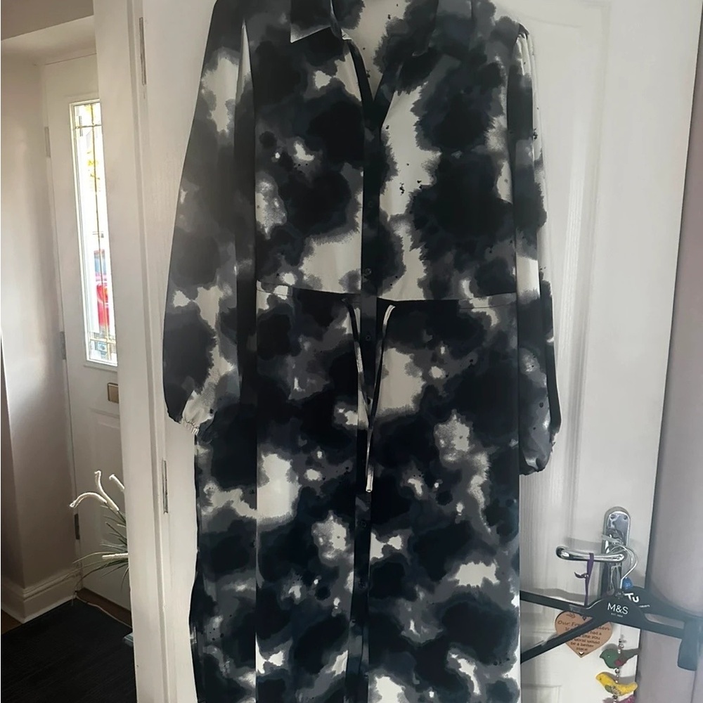 New Look Monochrome Artistic Dress
